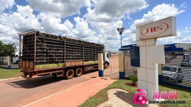 A truck loaded with chickens arrives at JBS-Friboi chicken processing plant, in Samambaia, Federal District, Brazil on March 17, 2017